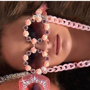 MEGHAN FABULOUS *Cupcakes & Caviar* pink rose crystal embellished fun sunglasses